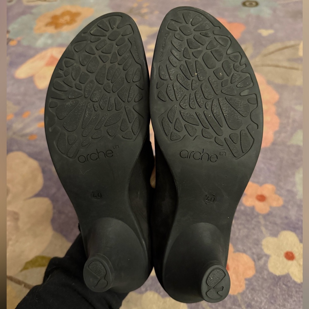 Arche #252231 Nubuck Maryjane Pumps🖤 - Picture 4 of 5